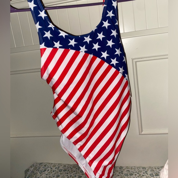 Forever 21 Other - Forever21 Kids 5F July 4 bathing suit